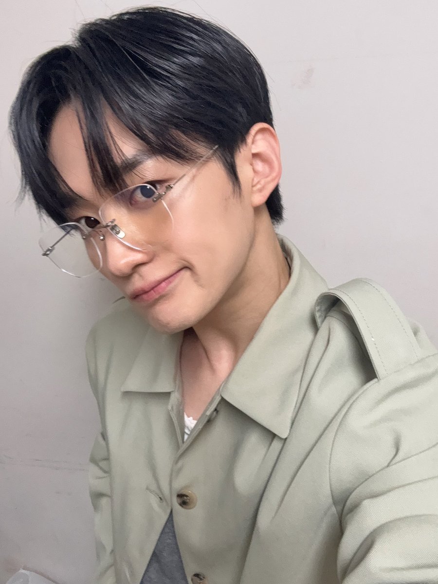 VERIVERY tweet media