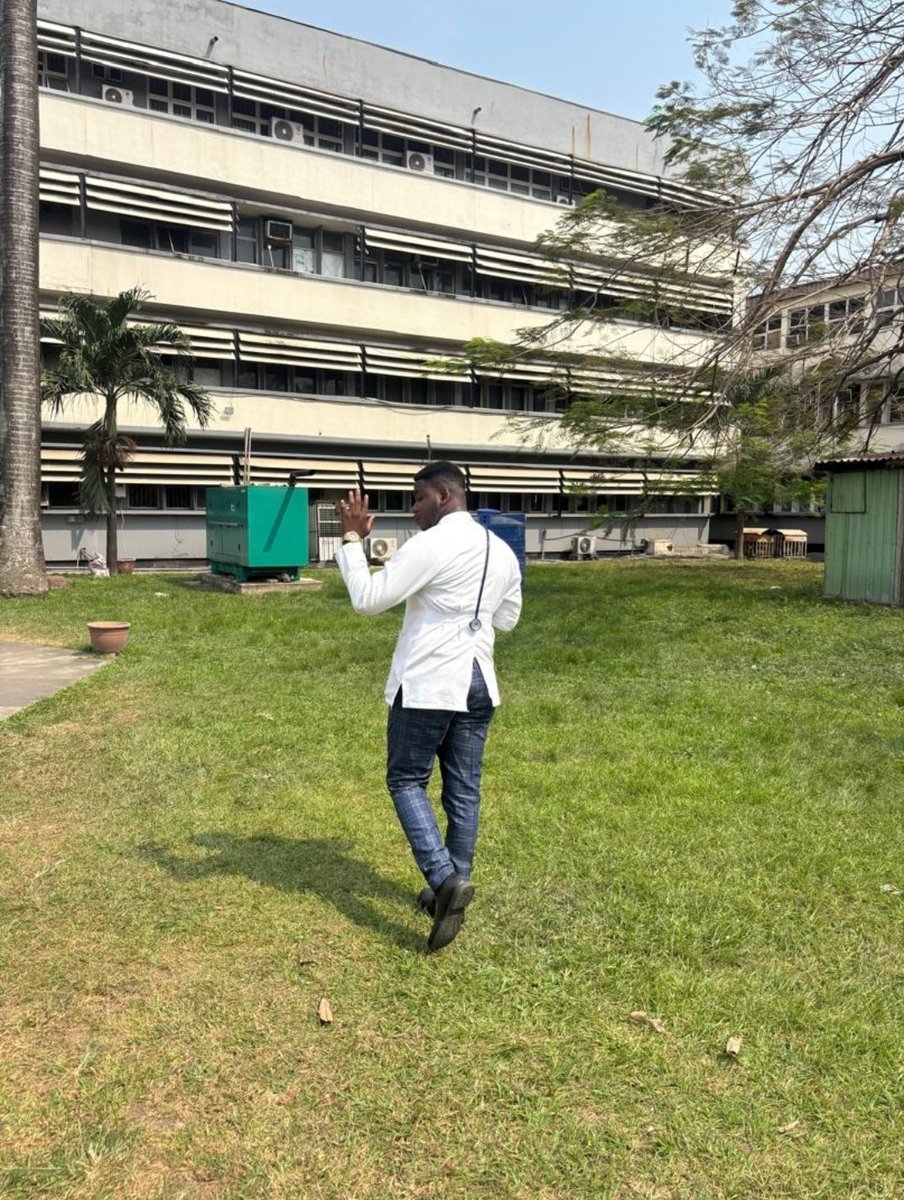 He makes everything perfect in His time. A journey of 8years and 4 months comes to a close. 🍾🥂
unending study hours, calls, leadership roles and seasons that felt bleak.
We prayed for nights like this! 🥺

DR MBAMA 3RD OF HIS NAME!!! 💐 
MB;BS LAGOS!
Ad majorem; Dei Gloriam. 🙌🏾