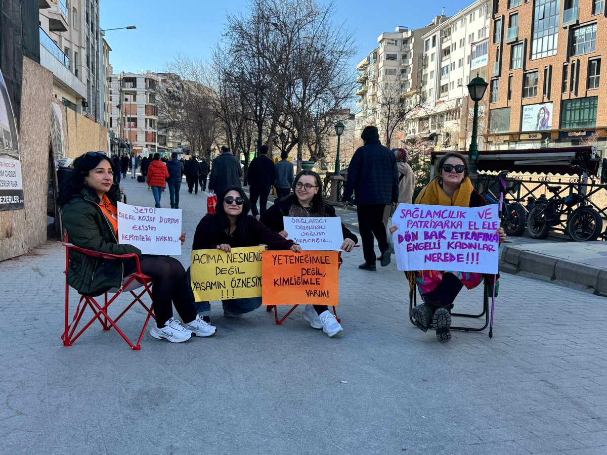 Sakat Cenah tweet media