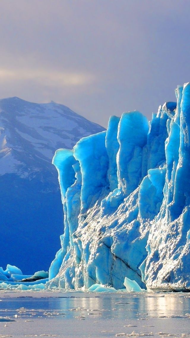 EdgardoRovira's tweet photo. El agua vale más que el oro.
Privatizar el agua es privatizar la vida.
Vender el agua es vender la vida.

#NoALaLeyDeGlaciares https://t.co/QBbsHIEi7K
