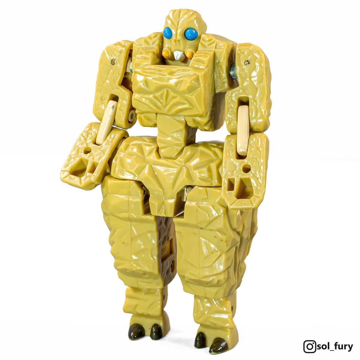 Sol Fury - Transformer of the Day tweet media