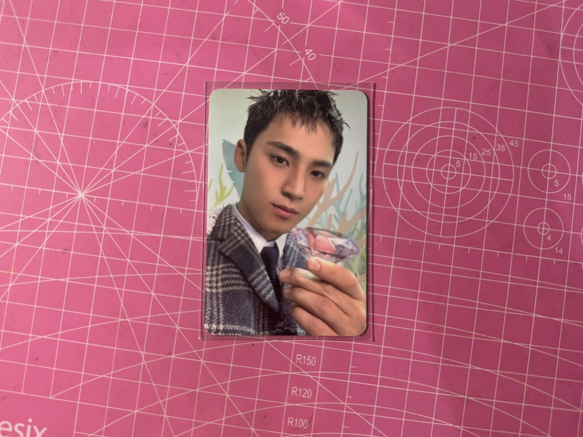 leslie! 🍀 tweet media