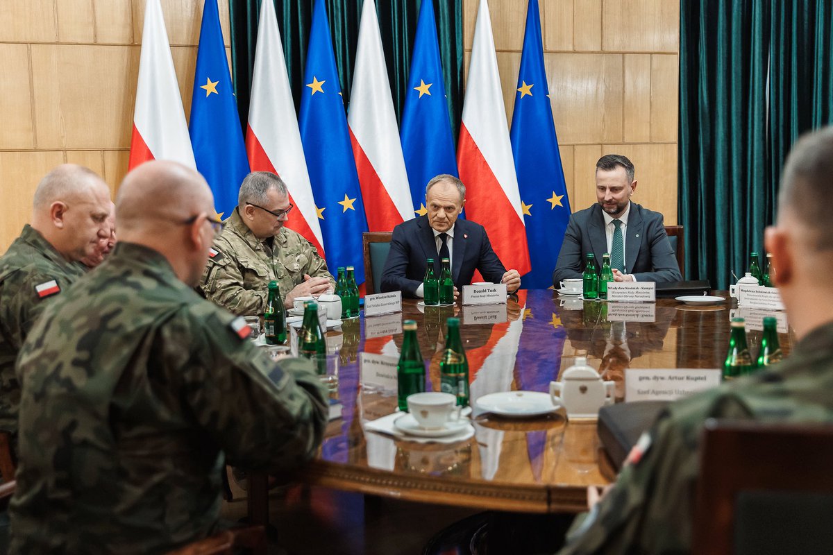 Donald Tusk tweet media