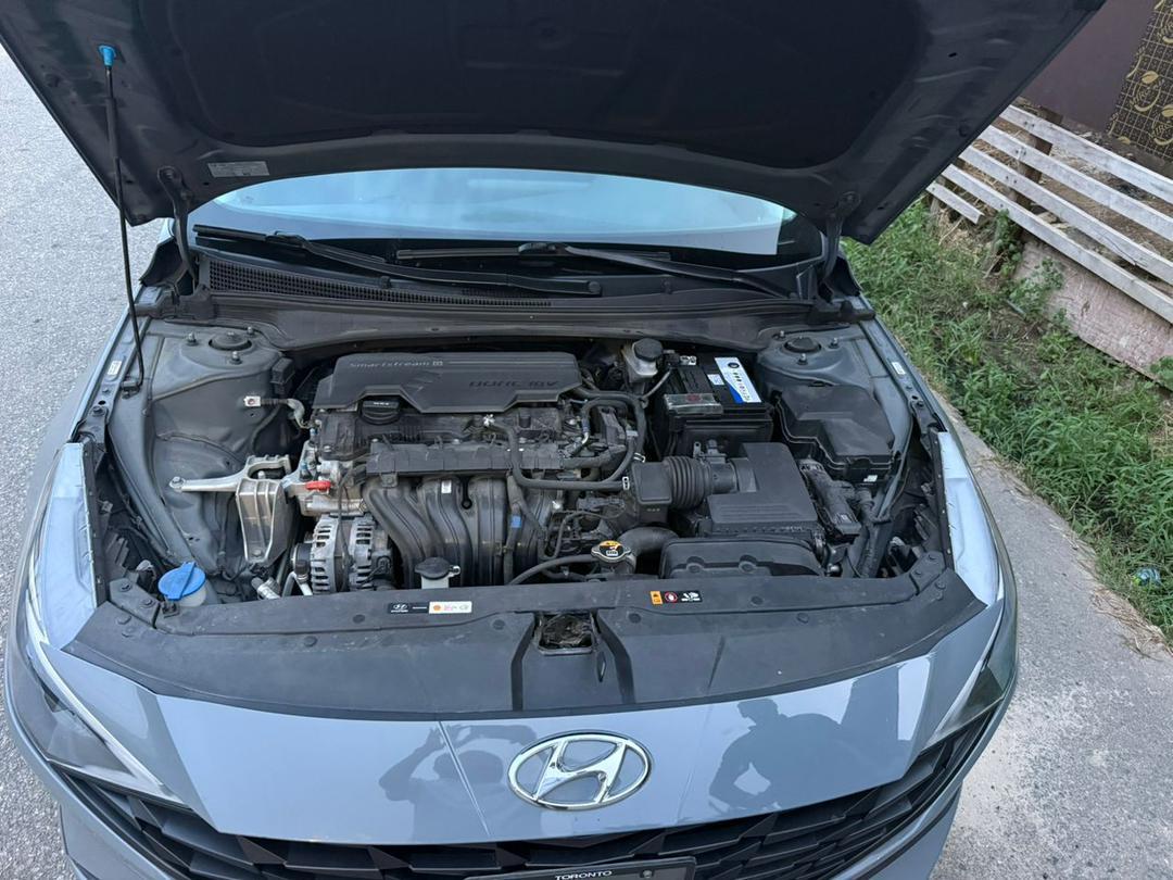 AngelAnon12's tweet photo. 2022 Elantra SEL, ¢220k

Accident free
2.0L
40k miles
Automatic 
Keyless entry
Reverse Camera 
Alloy rims
Carplay/Android Auto 
Airbags intact 
BlindSpot Monitor

Just buy and Enjoy

Location: Spintex 
5K commission applies 
+233504677084 https://t.co/er5Sjlg8DP