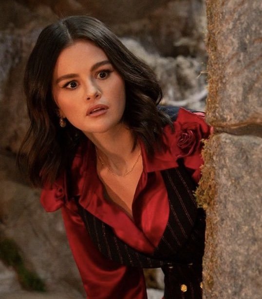 Info Disney Hulu tweet media