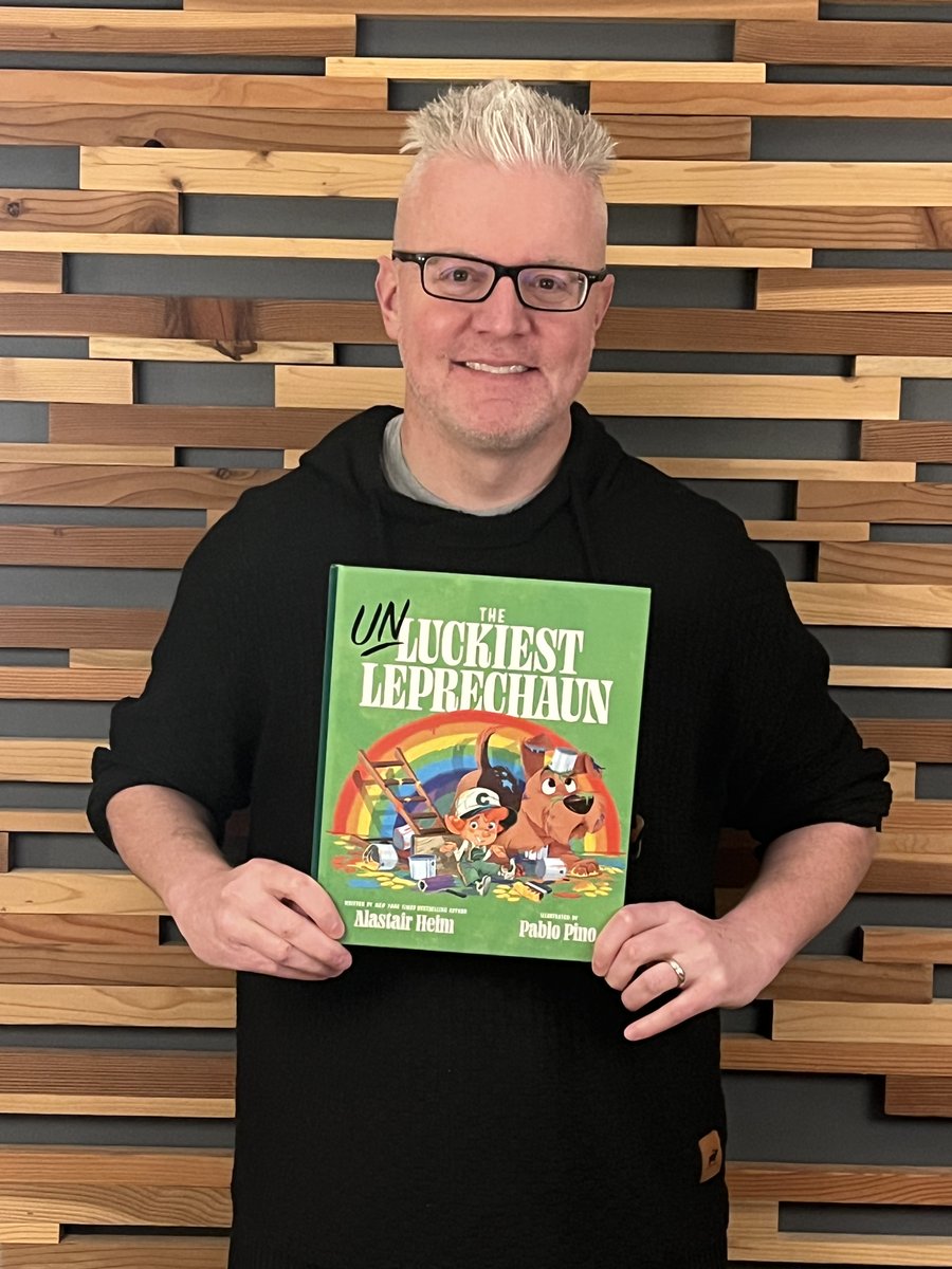 SimonKIDS's tweet photo. In today's #ReadAndLearn, we are starting our St. Patrick's Day celebrations a week early and reading The Unluckiest Leprechaun with author Alastair Heim!
Watch now: https://t.co/iXdrHbdZLS https://t.co/t819hlZR6D