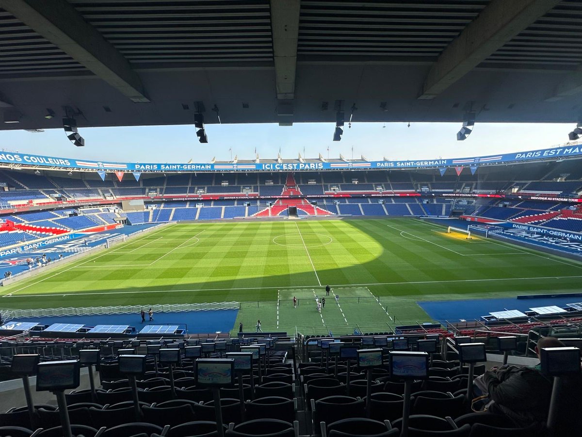 thinkfballideas's tweet photo. All roads lead to Paris 🇫🇷 as Chelsea step into the iconic Parc des Princes for a huge Champions League night. 

Under the lights tomorrow, Liam Rosenior’s Blues face PSG in a blockbuster Round of 16 first-leg showdown. Paris vs London, everything to play for. #UCL ⚽ https://t.co/RxFc6NBX3g
