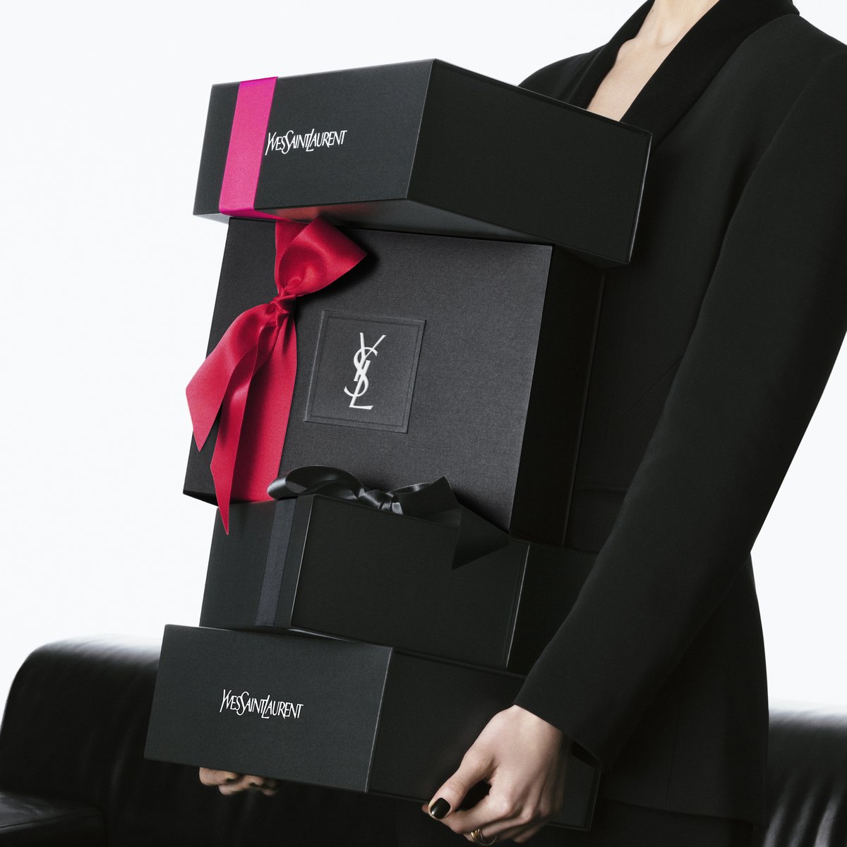 YSL❤︎確認用 選ぶ時間も、開ける瞬間も、美しく。 YSL BEAUTY CLUB メンバー限定