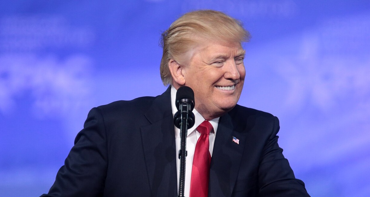 #ultimora Trump duro con l'Italia: “Voglio essere coinvolto nella scelta del prossimo presentatore del Festival di Sanremo”
lercio.it/trump-duro-con…...