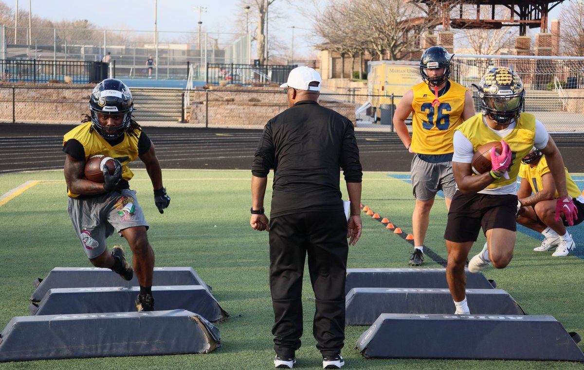Marian Football tweet media