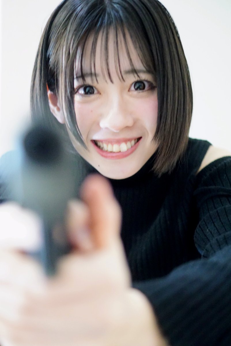 EndGai's tweet image. 武器大好きアイドル #三好杏依 ちゃんに #VP70 (ガスガン)を渡してみら·······
🩵可愛かった〜(〃∇〃)🩵
#三好杏依
#アイドル
#InnocentFairy