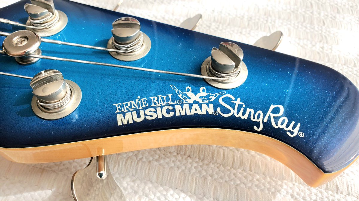 バタやん tweet media