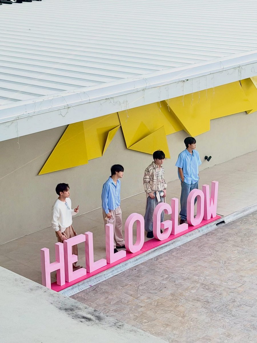 AJAAofc's tweet photo. #AJAA 📍 Hello Glow Sunlit Palm Féte Event

Thank you Hello Glow for having us! We had so much fun and really enjoyed the whole event. ☀️🫶🏻

#HelloGlowOfficial #HelloGlowSunCareSticks https://t.co/8pos6r1MbQ