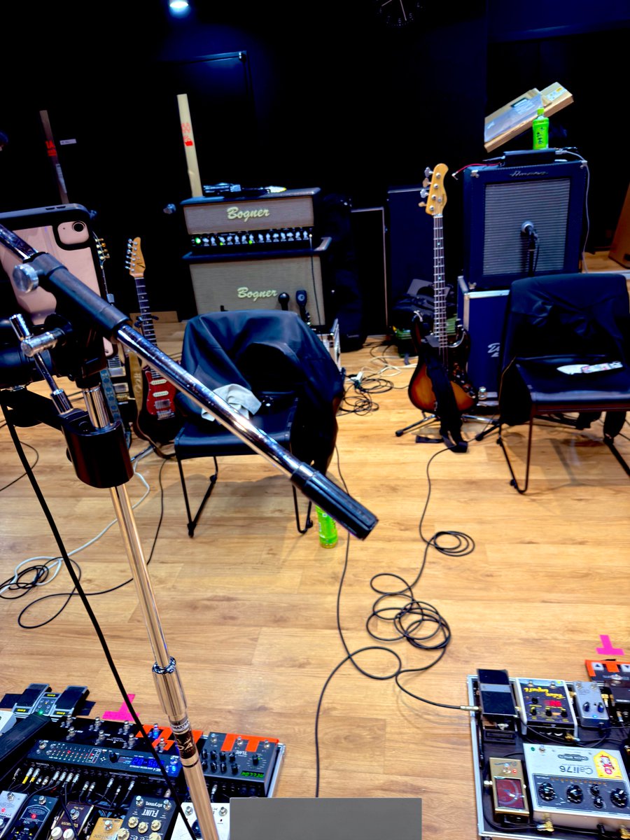 ほんじつも！
貼ったの誰〜〜〜