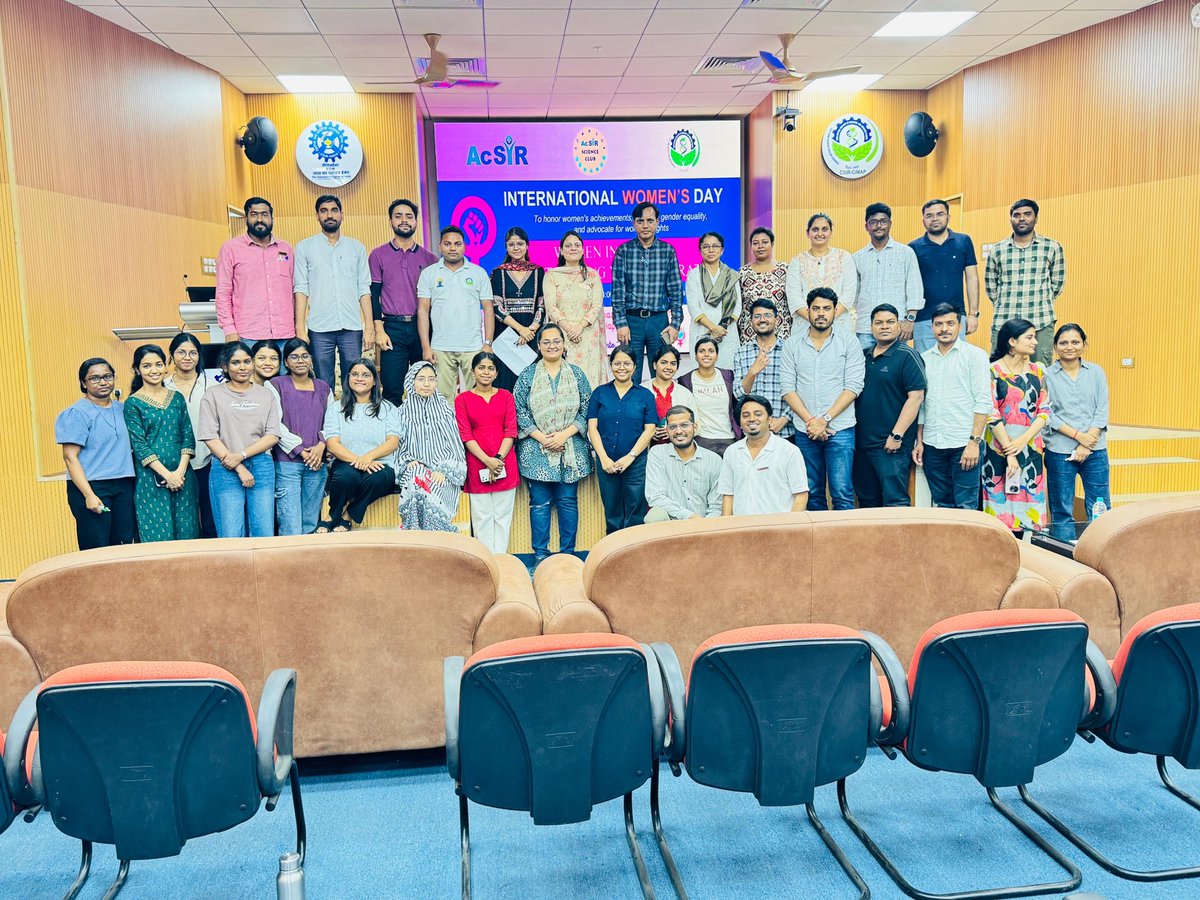 acsir41390's tweet photo. 🌸 International Women’s Day Celebration 🌸

AcSIR Science Club CSIR-CIMAP celebrated International Women’s Day to recognize and appreciate the contributions of women in science.
The event featured an engaging quiz competition with enthusiastic participation from students. https://t.co/HAcpks5lFE