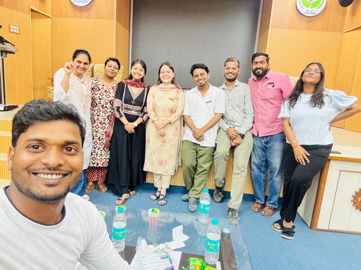 acsir41390's tweet photo. 🌸 International Women’s Day Celebration 🌸

AcSIR Science Club CSIR-CIMAP celebrated International Women’s Day to recognize and appreciate the contributions of women in science.
The event featured an engaging quiz competition with enthusiastic participation from students. https://t.co/HAcpks5lFE
