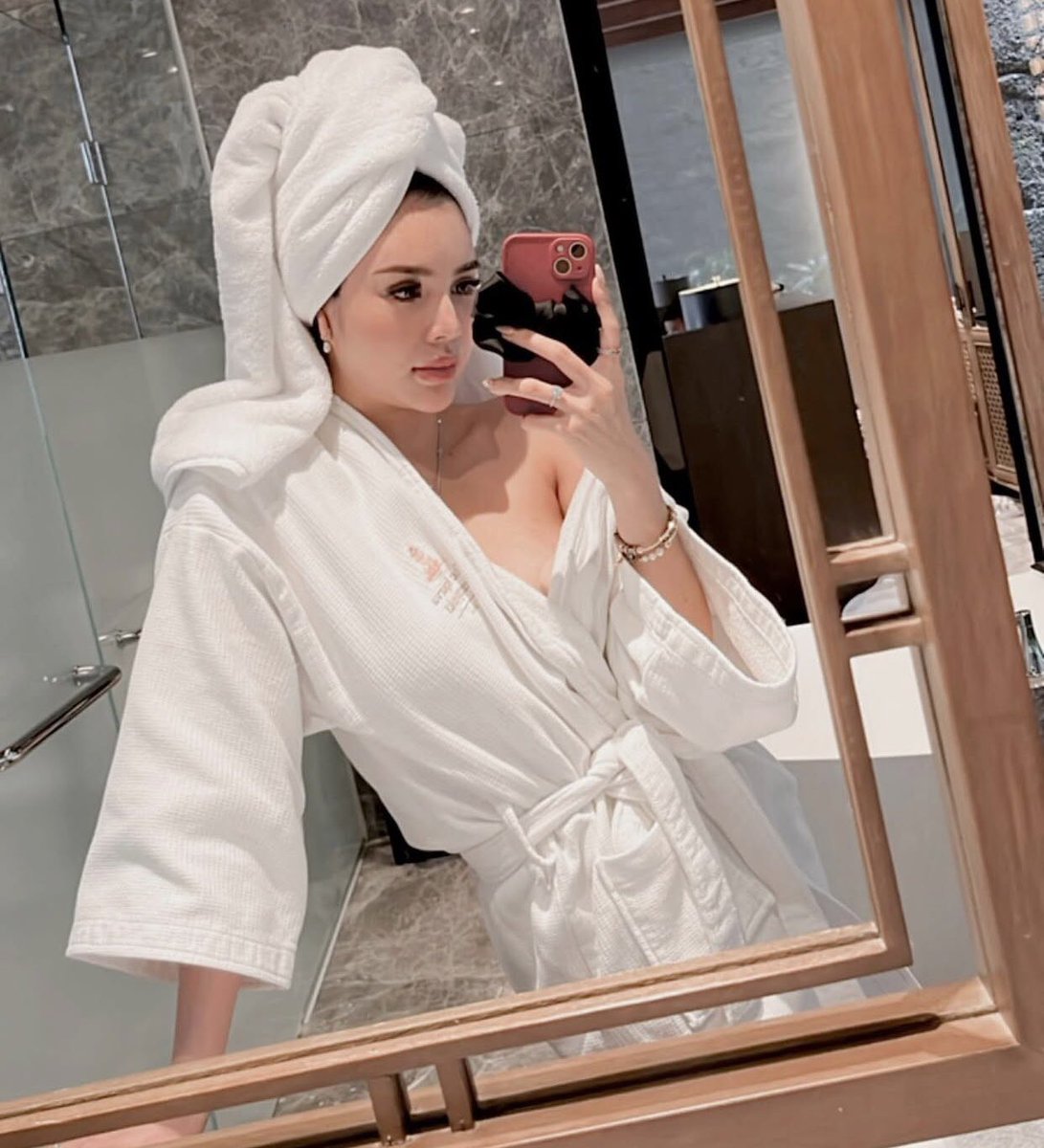 Angel_Chines3 tweet media