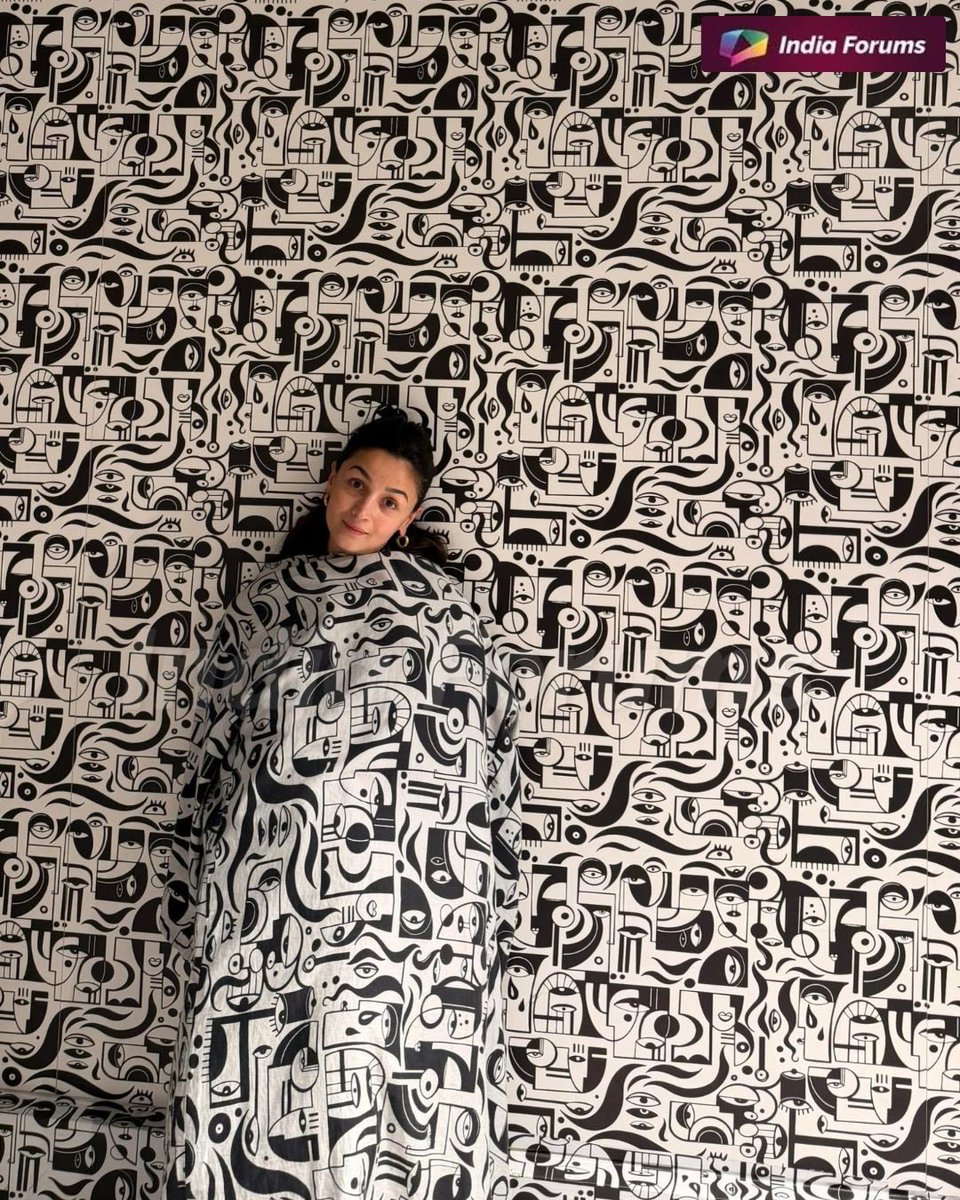 indiaforums's tweet photo. Alia Bhatt is giving fans a peek into her February memories!
.
.
.
#AliaBhatt #FebDump #AliaBhattPhotos #Bollywood #CelebrityLife PhotoDump https://t.co/geDawEMvUt