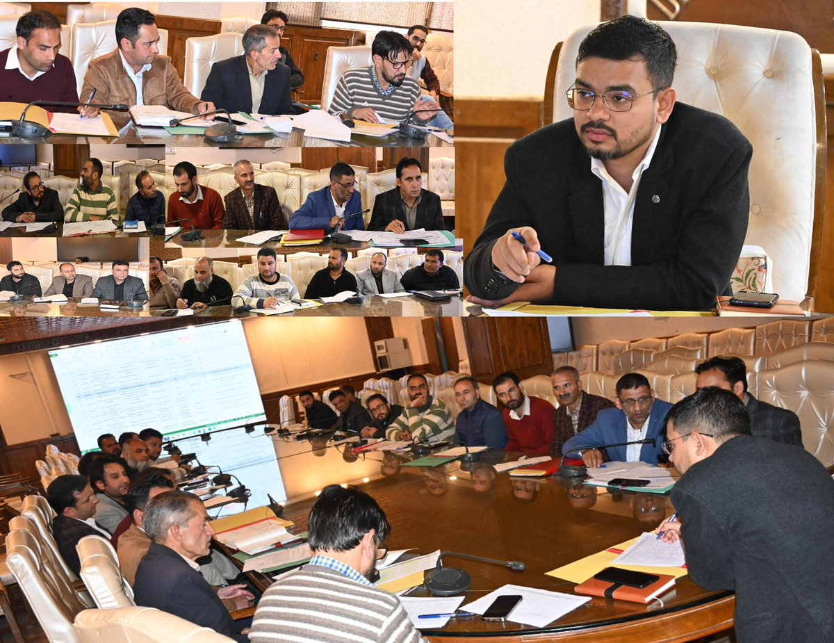 Deputy Commissioner Kulgam. tweet media