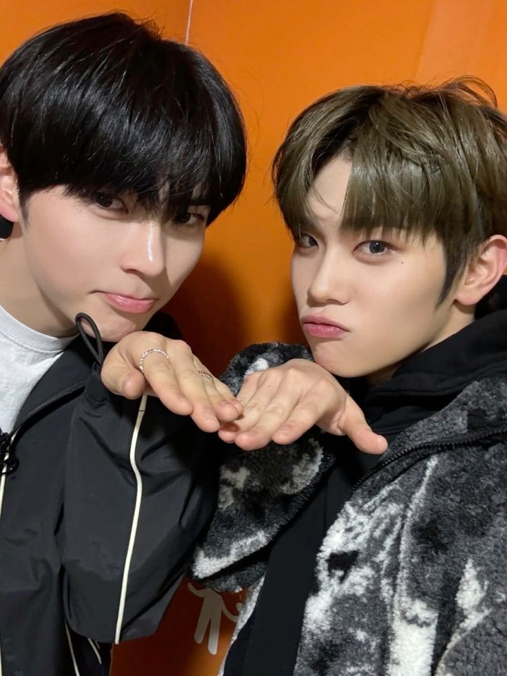 성한빈. tweet media