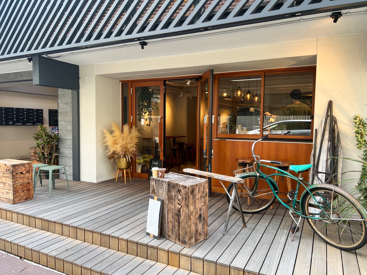 大阪の旨い固めプリンなら難波「Vourke」がオススメ。ビジュ良いうえに卵感のある昔ながらの味わいがたまらん