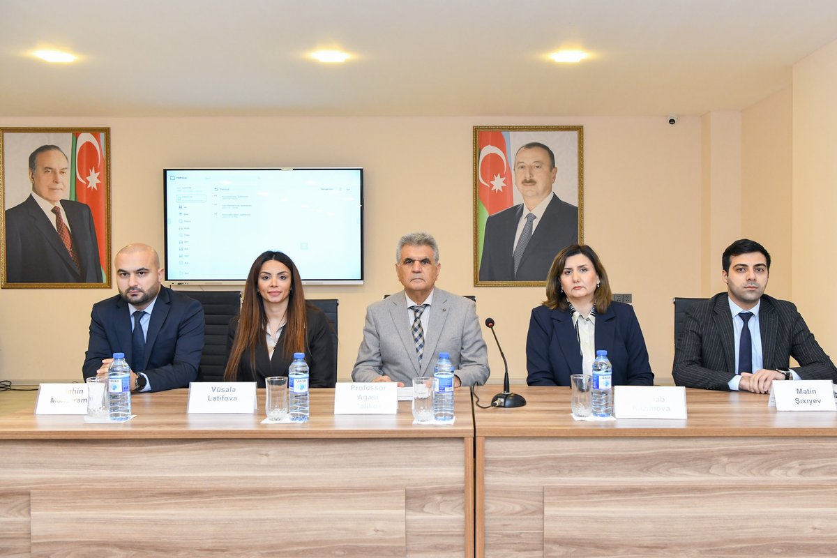 BEU60740449's tweet image. BMU-da EMTA ilə birgə tələbələr üçün seminar təşkil edilib⚡

🔗Ətraflı: beu.edu.az/az/media/news/…

#BMU #EMTA #Elm #AliTəhsil #Tələbəİnkişafı