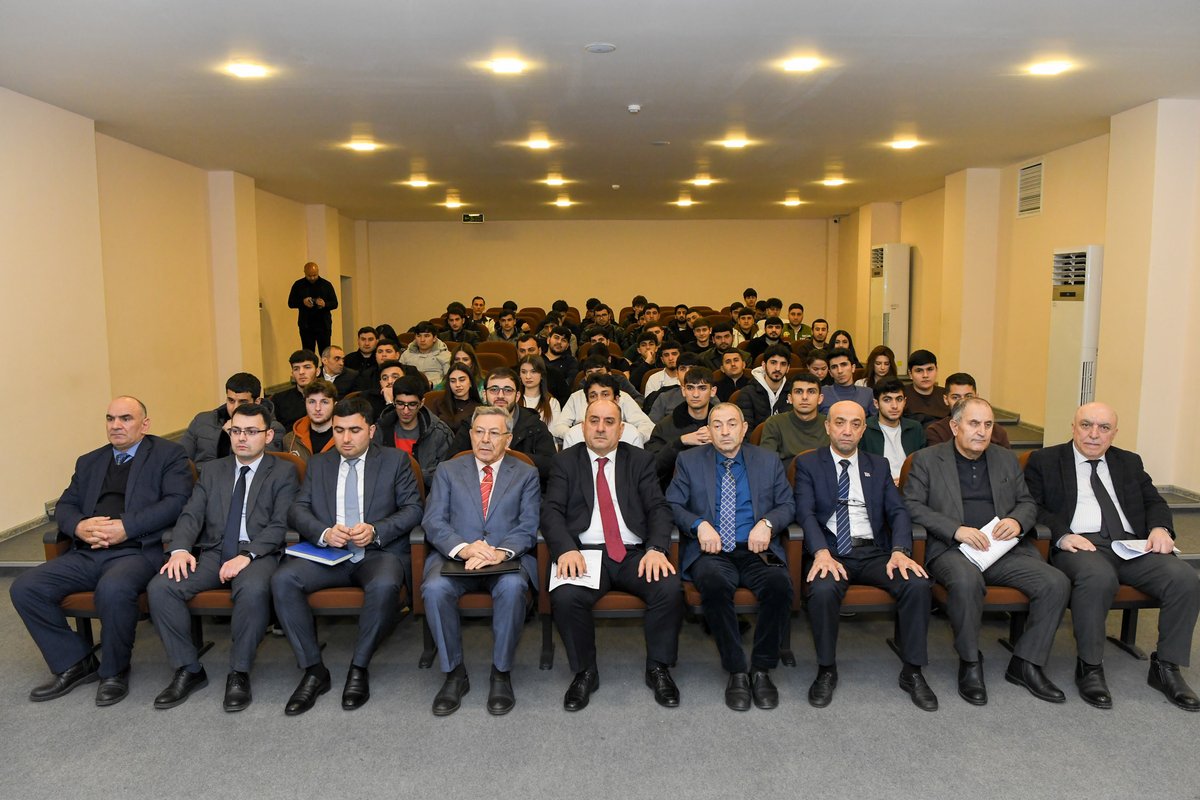 BEU60740449's tweet image. BMU-da EMTA ilə birgə tələbələr üçün seminar təşkil edilib⚡

🔗Ətraflı: beu.edu.az/az/media/news/…

#BMU #EMTA #Elm #AliTəhsil #Tələbəİnkişafı