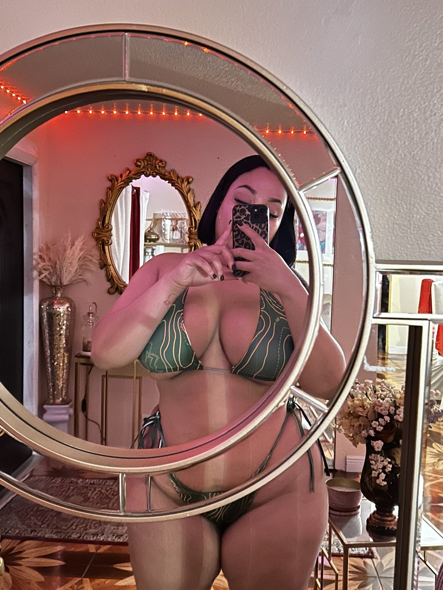 PINK 🎀 tweet media