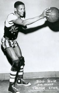 isaiahisrael15's tweet image. SUPER #FlashbackFriday
Boid Buie, my daughter's grandfather on her mother's side...Lost his left arm in a car accident when he was only 13...Went on to be an All-American basketball player for Tennessee State &amp;amp; was on the Harlem Globetrotters...He treated us so well when we took