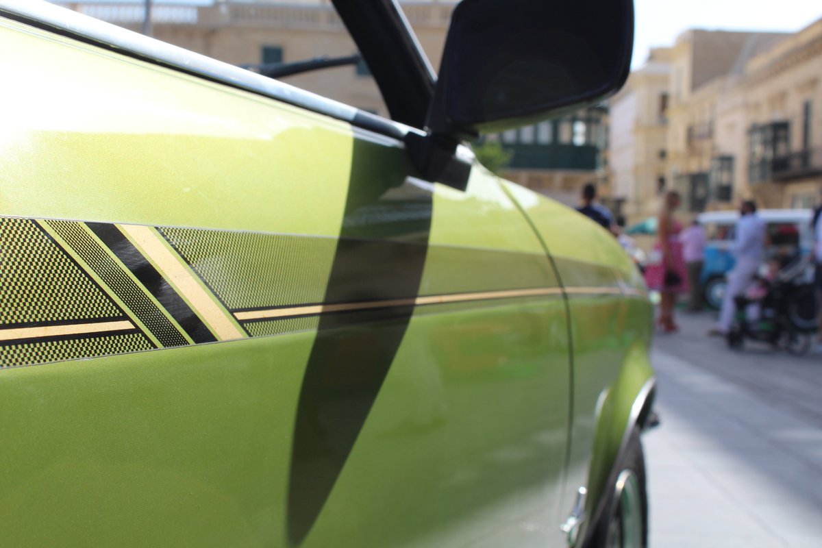 James Elliott tweet media