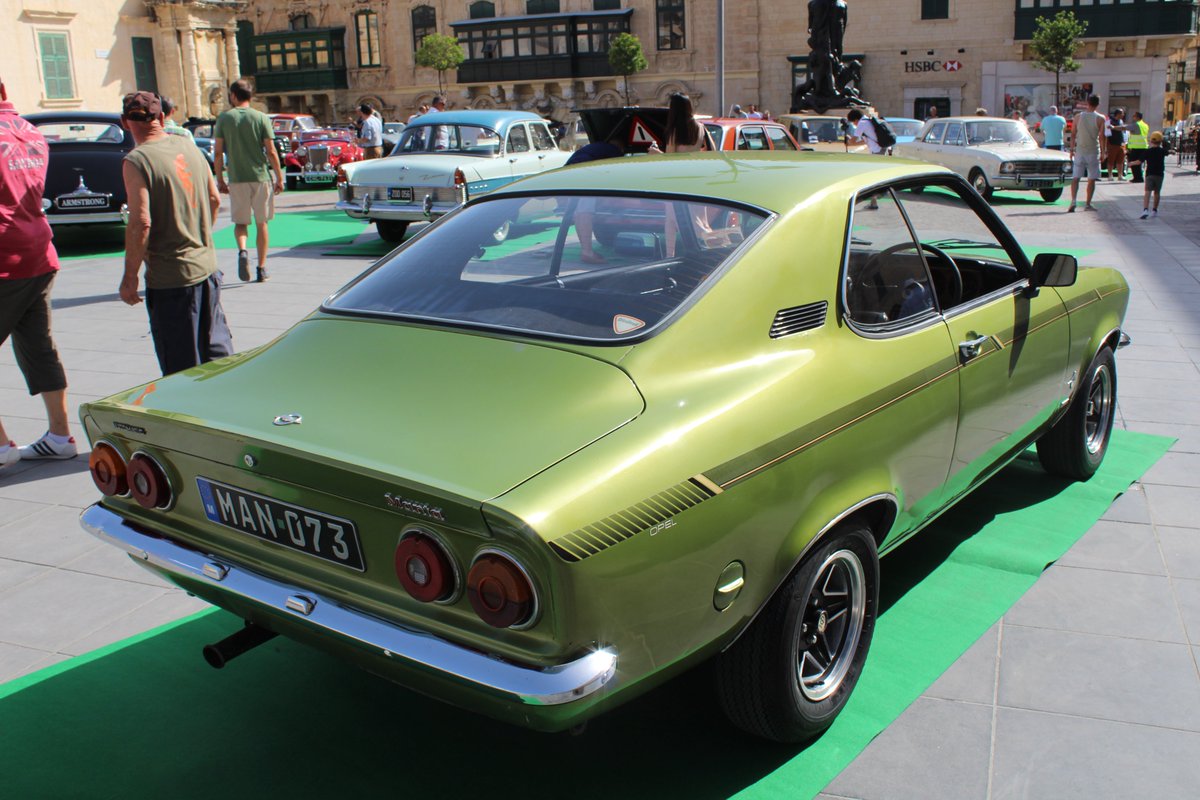 James Elliott tweet media