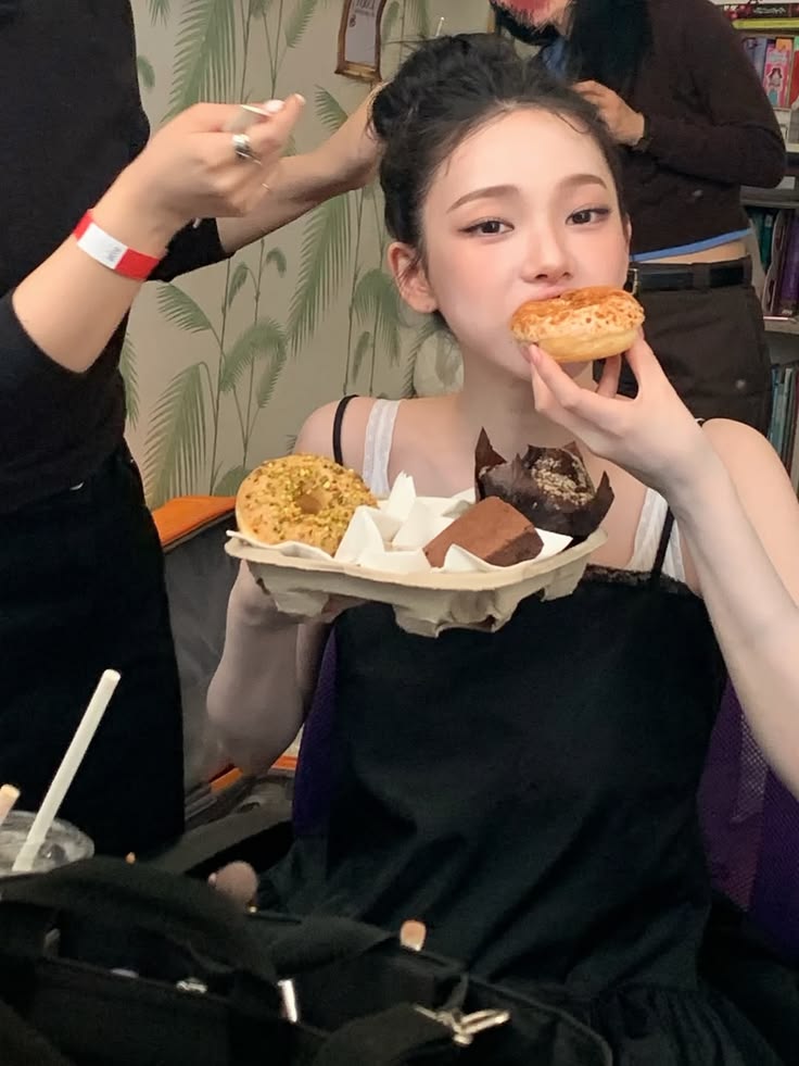 𝒦 , 𝖲𝗁𝖾𝗏𝖺𝗇𝖺. dwn tweet media