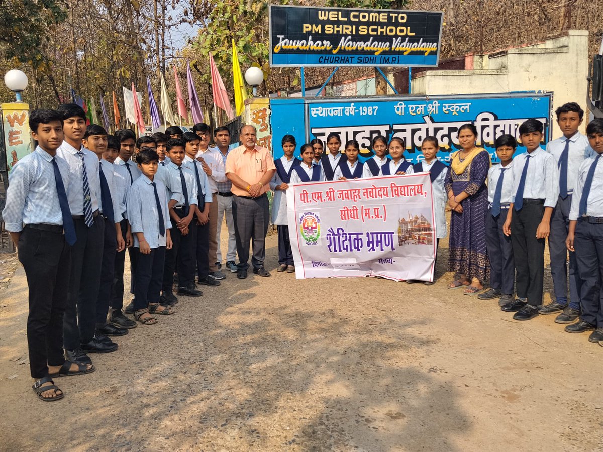 drdkt1966's tweet photo. Migrated Students in Mukund Pur Baghel khand (MP) Tiger 🐯 Safari. https://t.co/9YOUrsCcS1