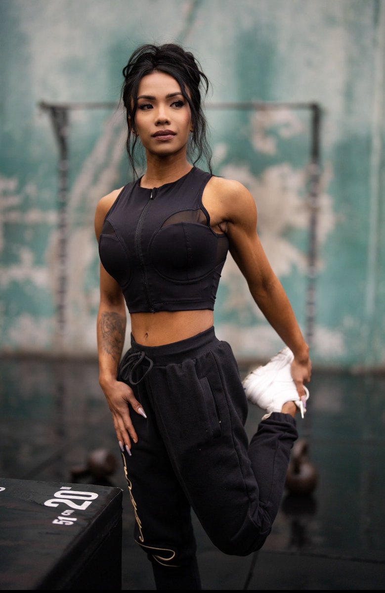 Muscle & Fitness Hers tweet media