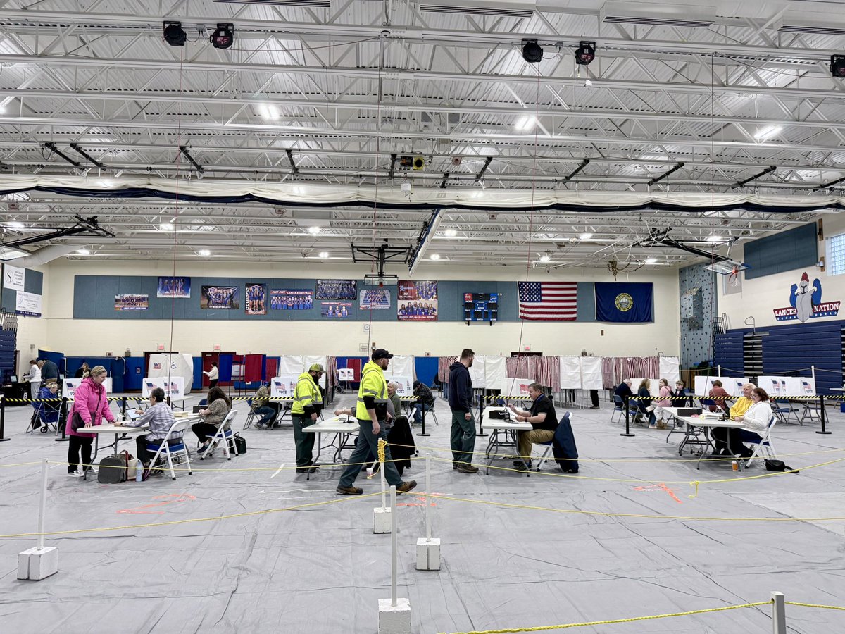 Governor Kelly Ayotte tweet media