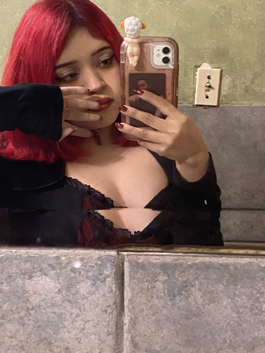 alessita💤 tweet media