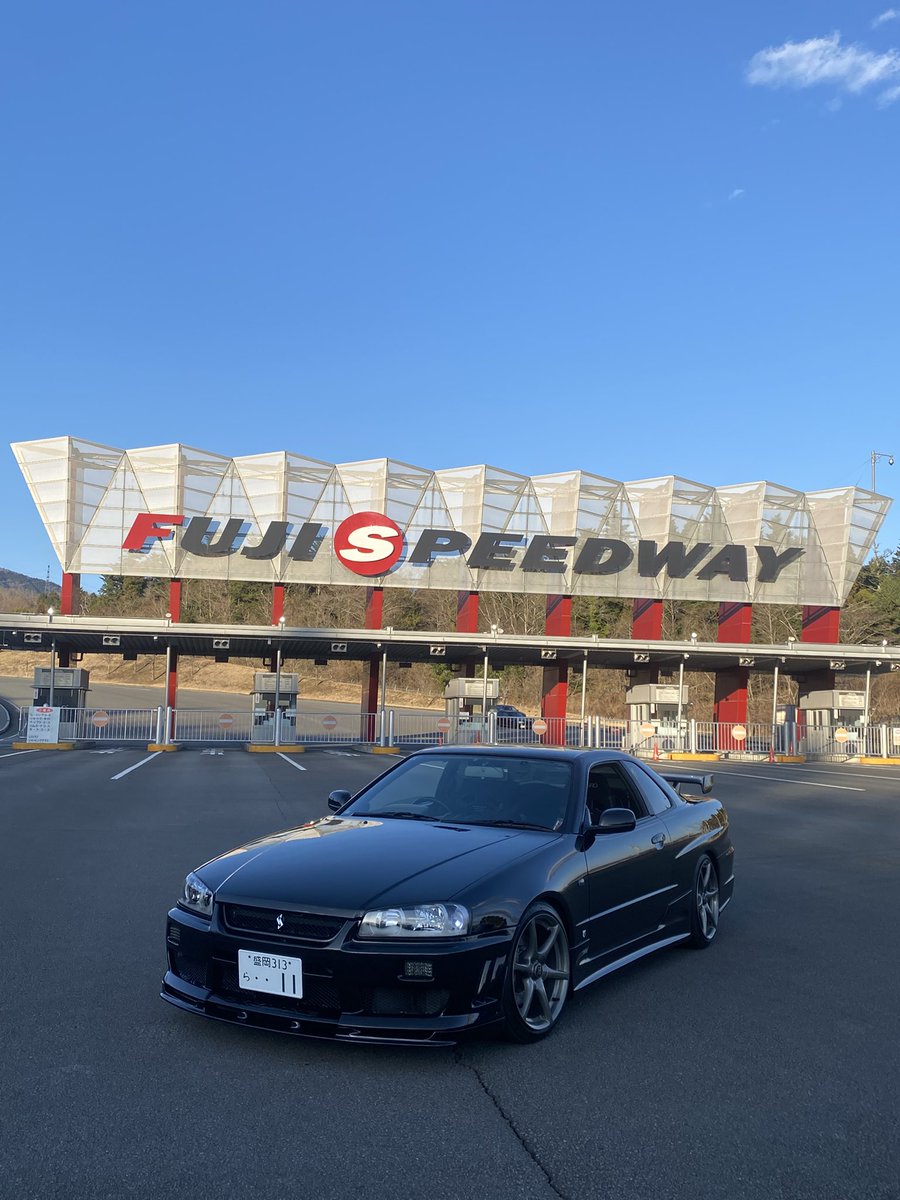 R34_11's tweet photo. #34祭り 
来年は何履いて行こうかな🛞 https://t.co/1vP2lKH70o