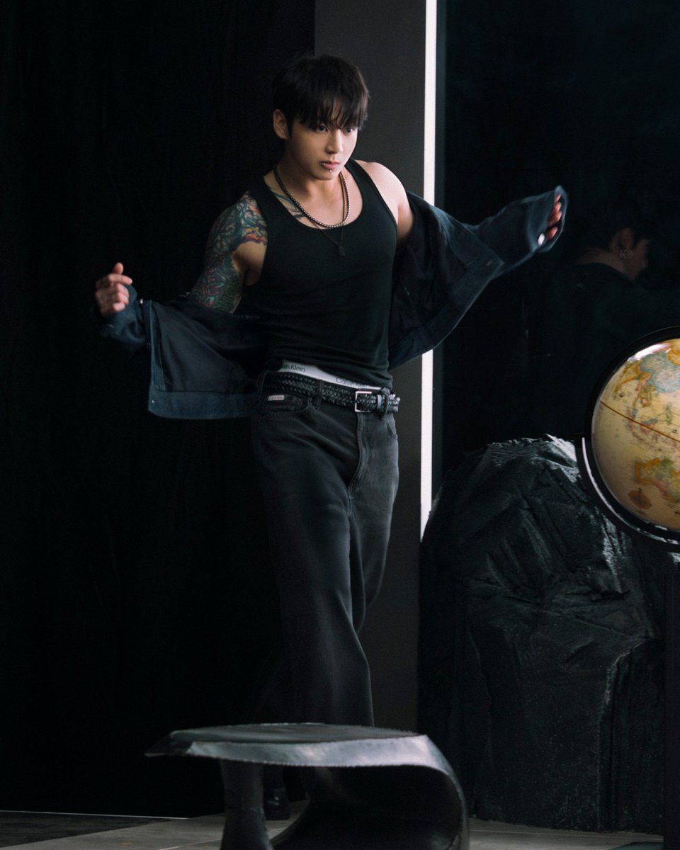 GOLDEN CLOSET VOTING TEAM tweet media