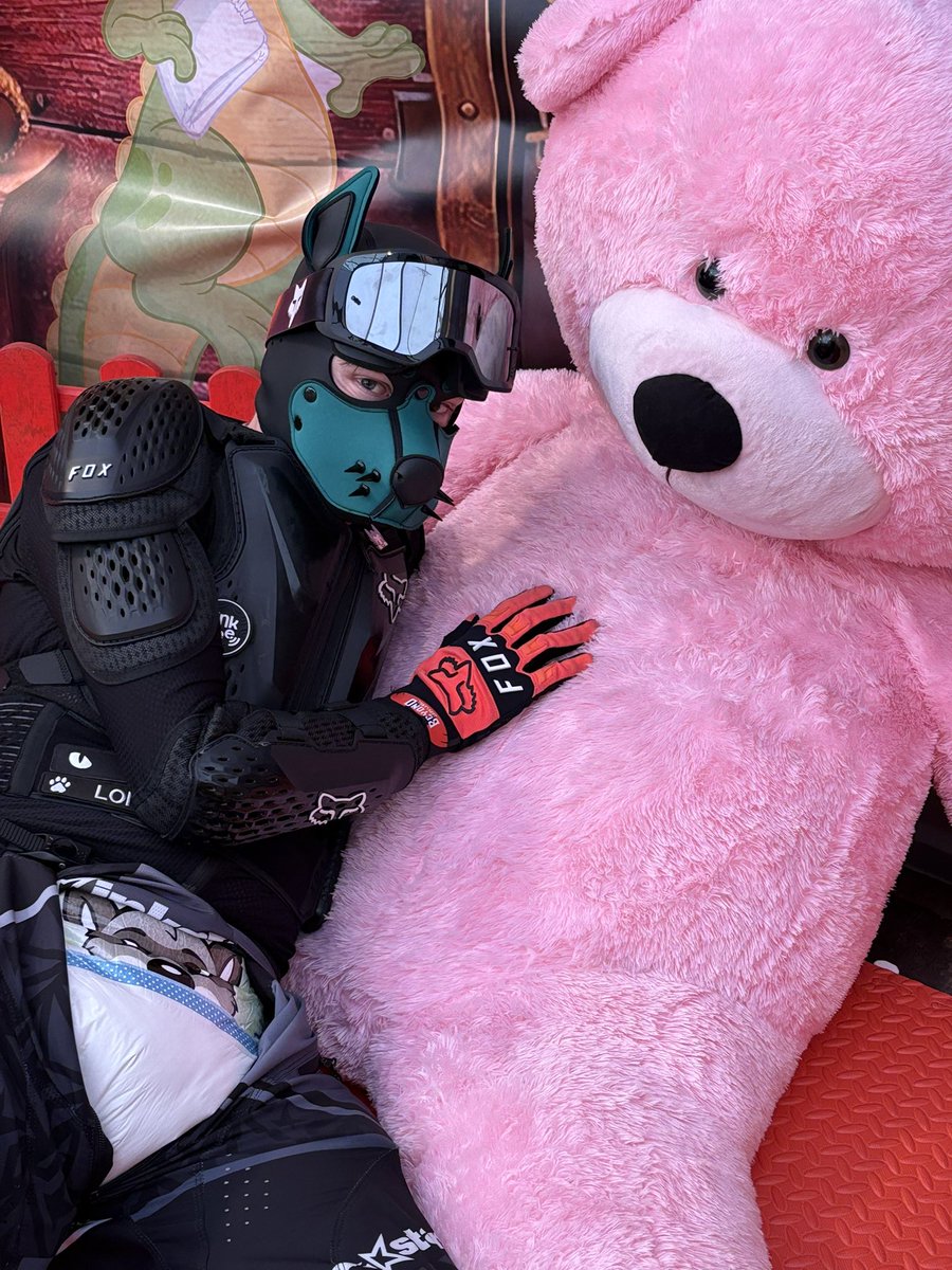 LOKI 🖤 🔜 Easter Berlin tweet media