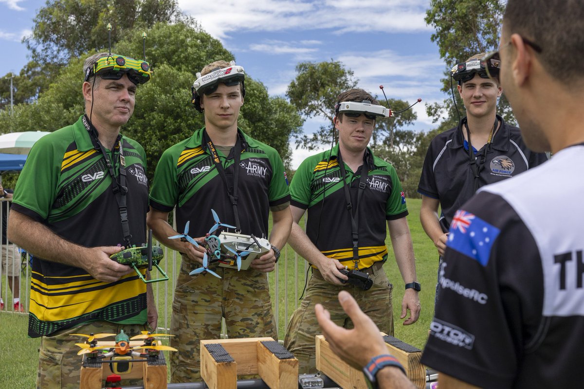 AUADRT's tweet photo. Team @DefenceAust #DroneRacing is now super coached and ready for #MIDRT_AS26! Huge thanks to #BMSRacing for dropping their knowledge!
#SendIt!
@ChiefAusArmy @DGFLW_AusArmy @SEAC_ADF https://t.co/fkVMvagHrQ