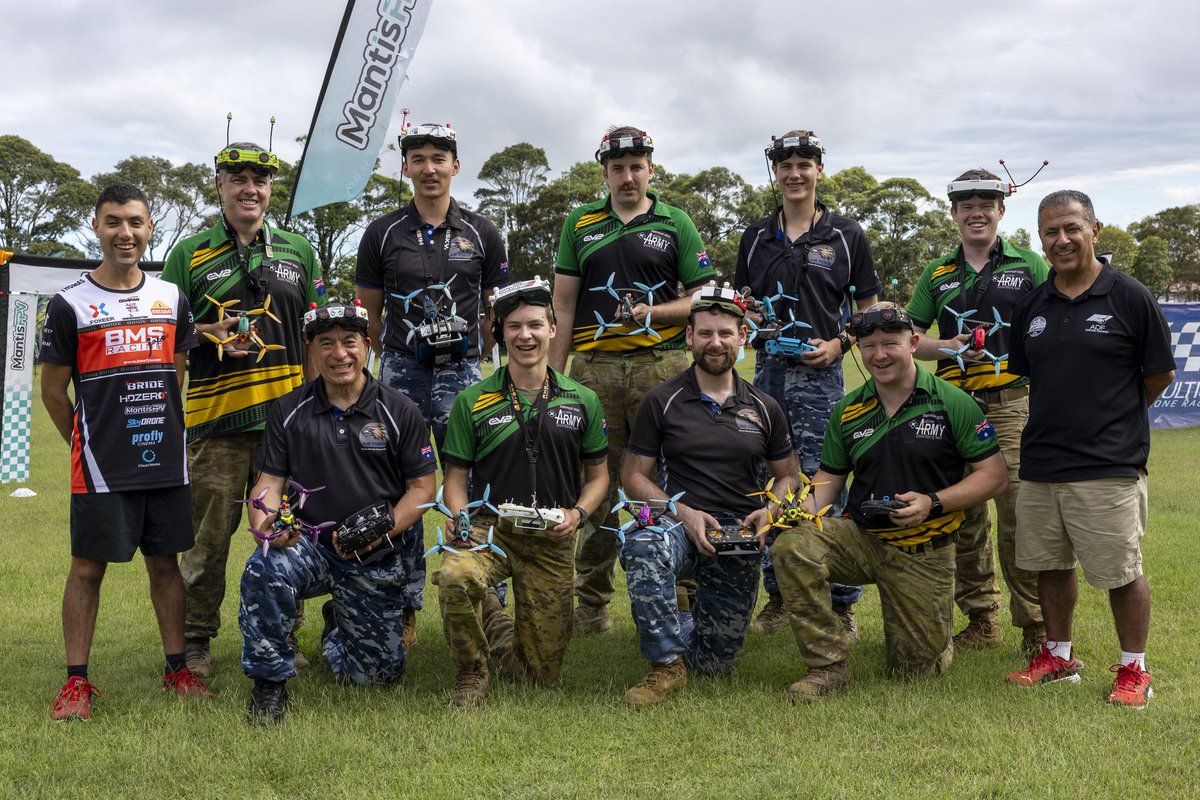 AUADRT's tweet photo. Team @DefenceAust #DroneRacing is now super coached and ready for #MIDRT_AS26! Huge thanks to #BMSRacing for dropping their knowledge!
#SendIt!
@ChiefAusArmy @DGFLW_AusArmy @SEAC_ADF https://t.co/fkVMvagHrQ