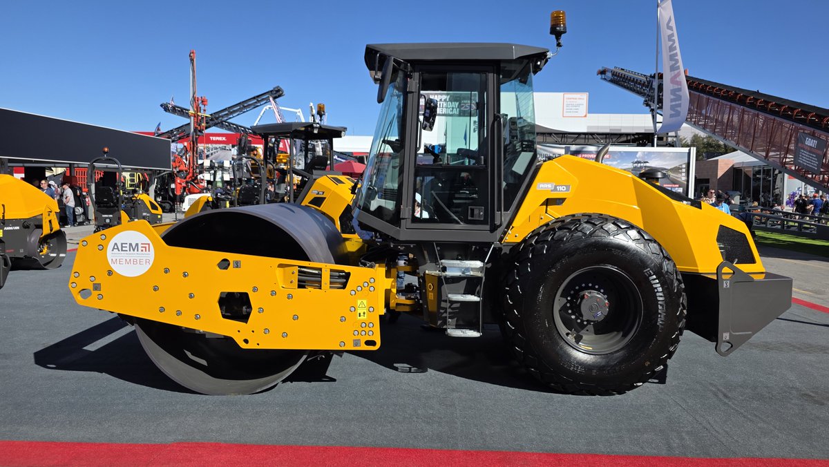 EquipEast's tweet image. Compaction technology from Ammann on display at CONEXPO-CON/AGG. Built to deliver reliability, efficiency, and consistent performance on real jobsites.

#EquipmentEast #Ammann #CONEXPO