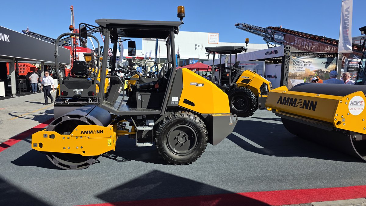 EquipEast's tweet image. Compaction technology from Ammann on display at CONEXPO-CON/AGG. Built to deliver reliability, efficiency, and consistent performance on real jobsites.

#EquipmentEast #Ammann #CONEXPO
