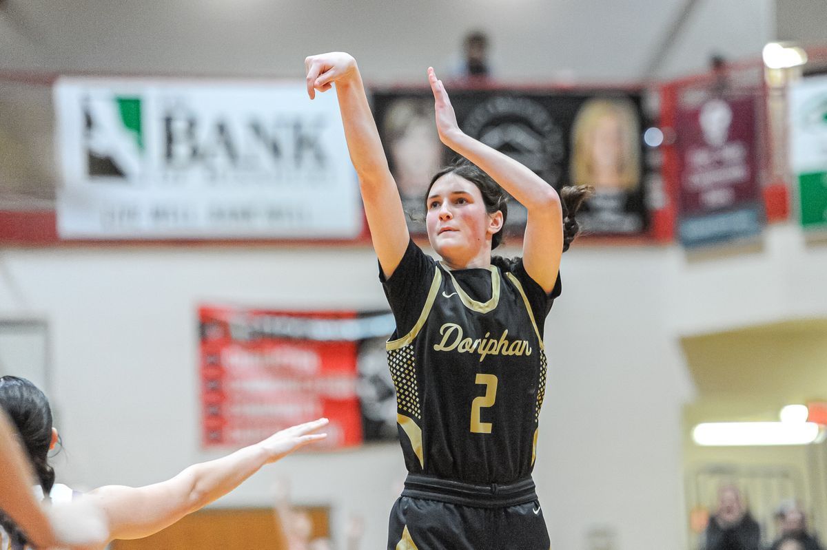 Doniphan girls smother Potosi 57-37 behind Carsyn Hagood’s 27 points and Ellie White’s 17, advancing to a Class 4 state quarterfinal clash with St. Francis Borgia on Friday. 

buff.ly/T3gbGj2