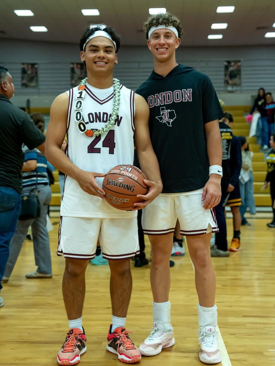 CC London Baseball⚾️ tweet media