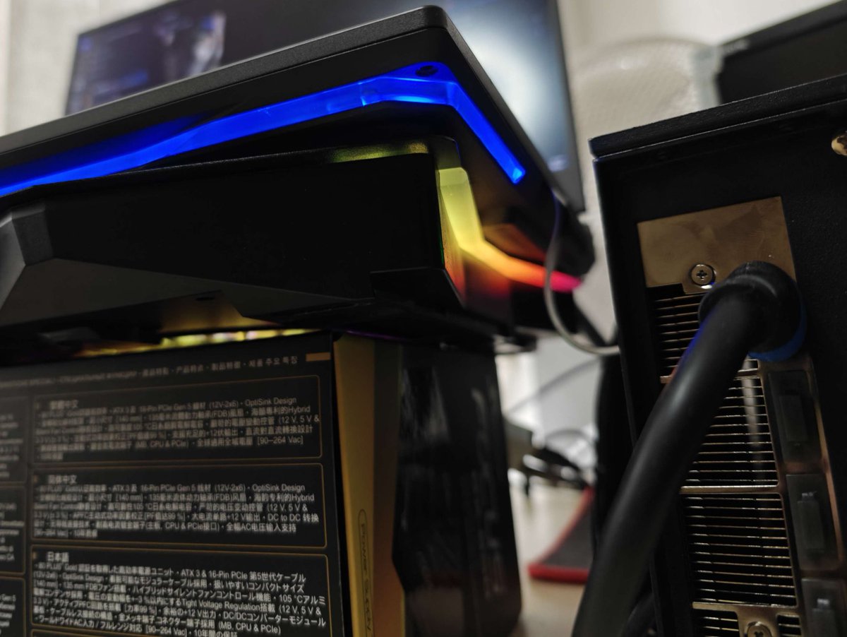 RocketVR tweet media