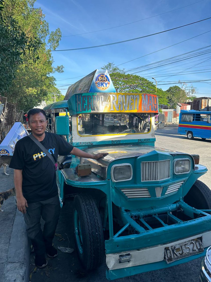 PHSKY_official's tweet image. 🚘 PHSky supports jeepney drivers!

We provided lighted signages for Baclaran–Las Piñas route to help drivers stand out and attract more passengers at night. 💡

Together, we keep our communities moving! 💕✨

#PHsky #CommunityDrive #SupportDrivers