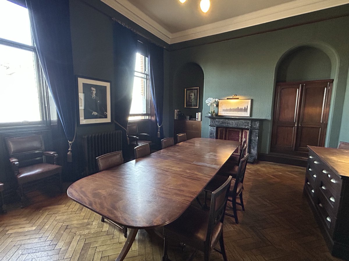 edward_gillin's tweet image. Thomas Andrews’ office at Harland &amp;amp; Wolff. From here, Andrews directed the design and construction of the Titanic. He would later go down with the ship. Many furnishings original to 1911/12

#belfast #titanic #architect #sea #ocean #drawing #history #ship