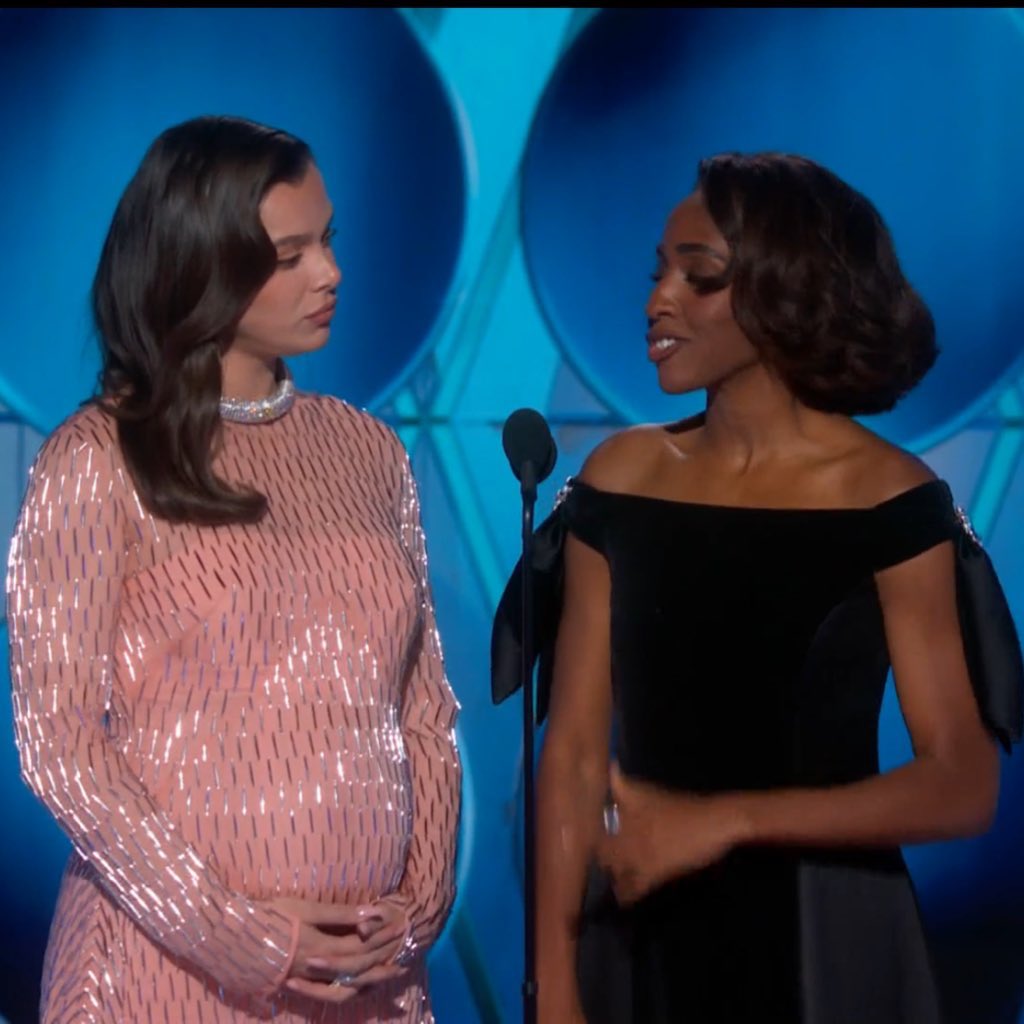 Daily Ayo Edebiri tweet media