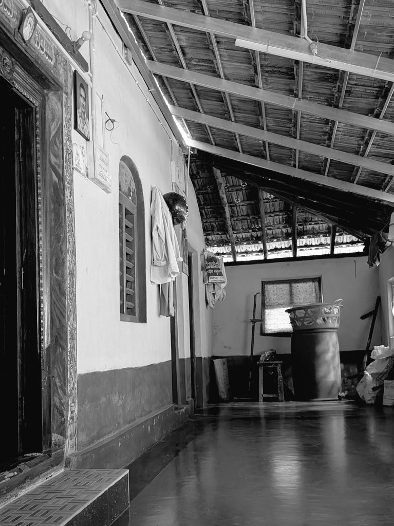 Manoj_Bhat_'s tweet photo. ಸ್ಮೃತಿ

#shotonpixel #vintagehome https://t.co/CWgo8lGe0T